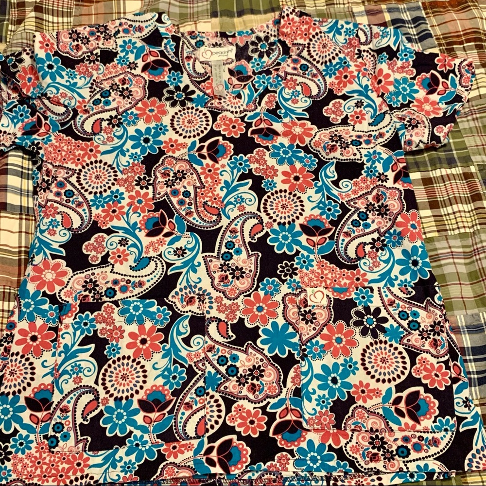 Peaches paisley scrub top